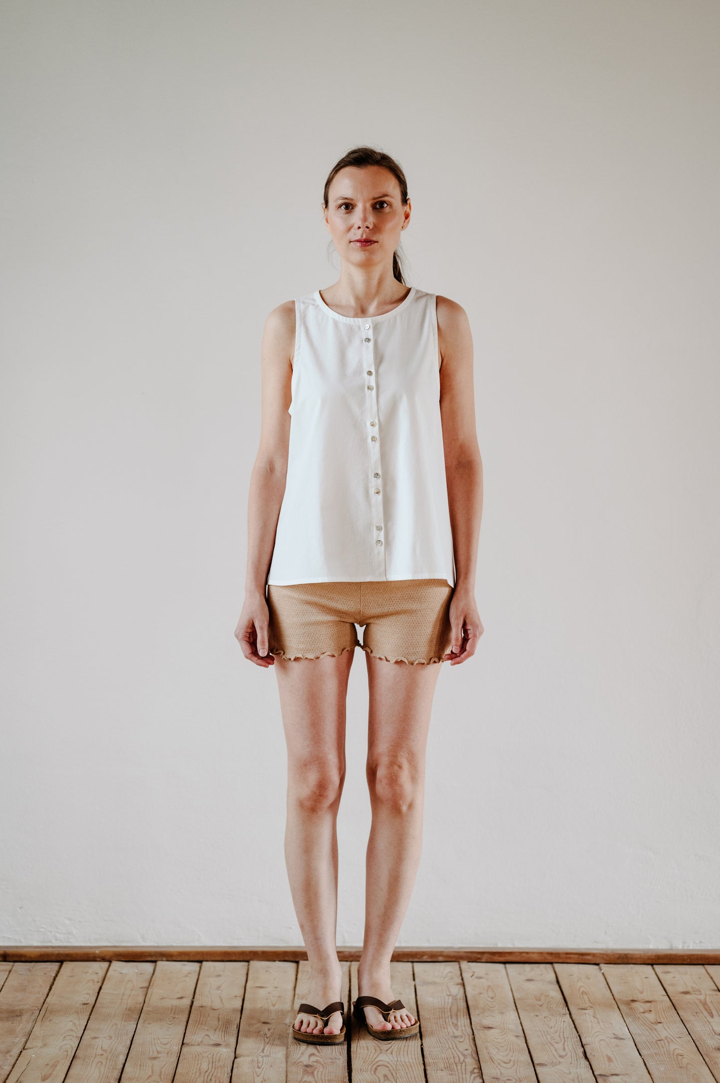 LÁNYKA sleeveless blouse | blúzka bez rukávov - CZULA