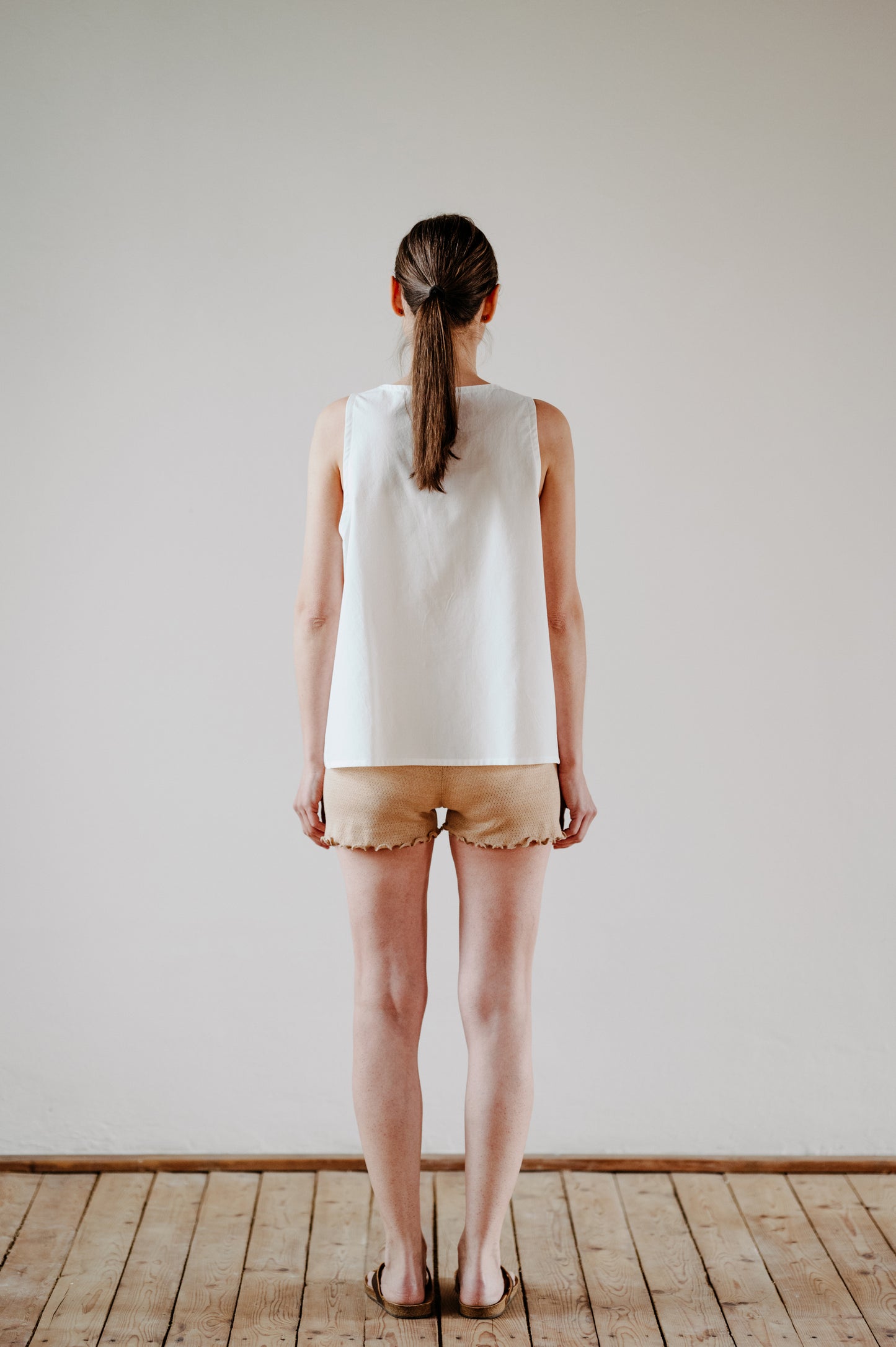 LÁNYKA sleeveless blouse | blúzka bez rukávov - CZULA